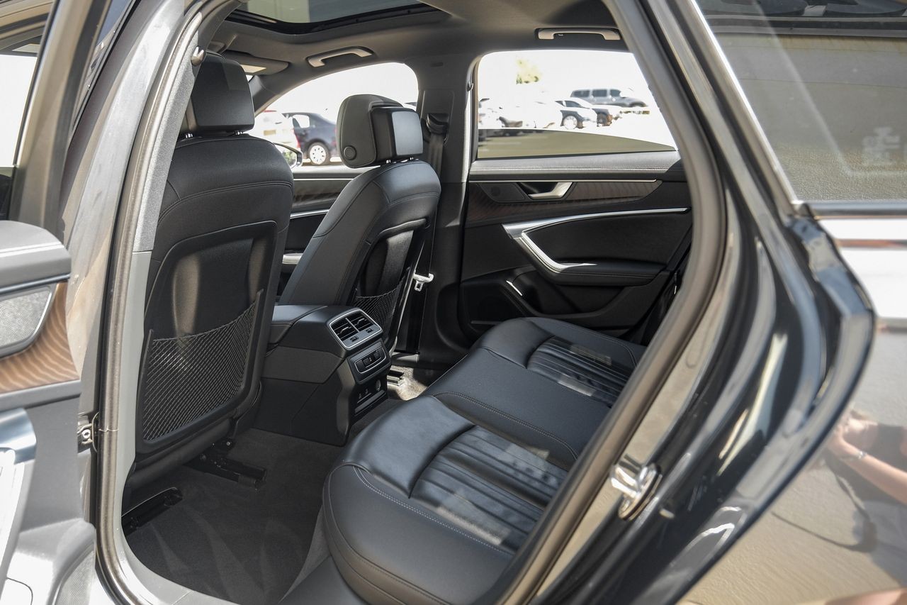 Audi A6 Vehicle Main Gallery Image 31