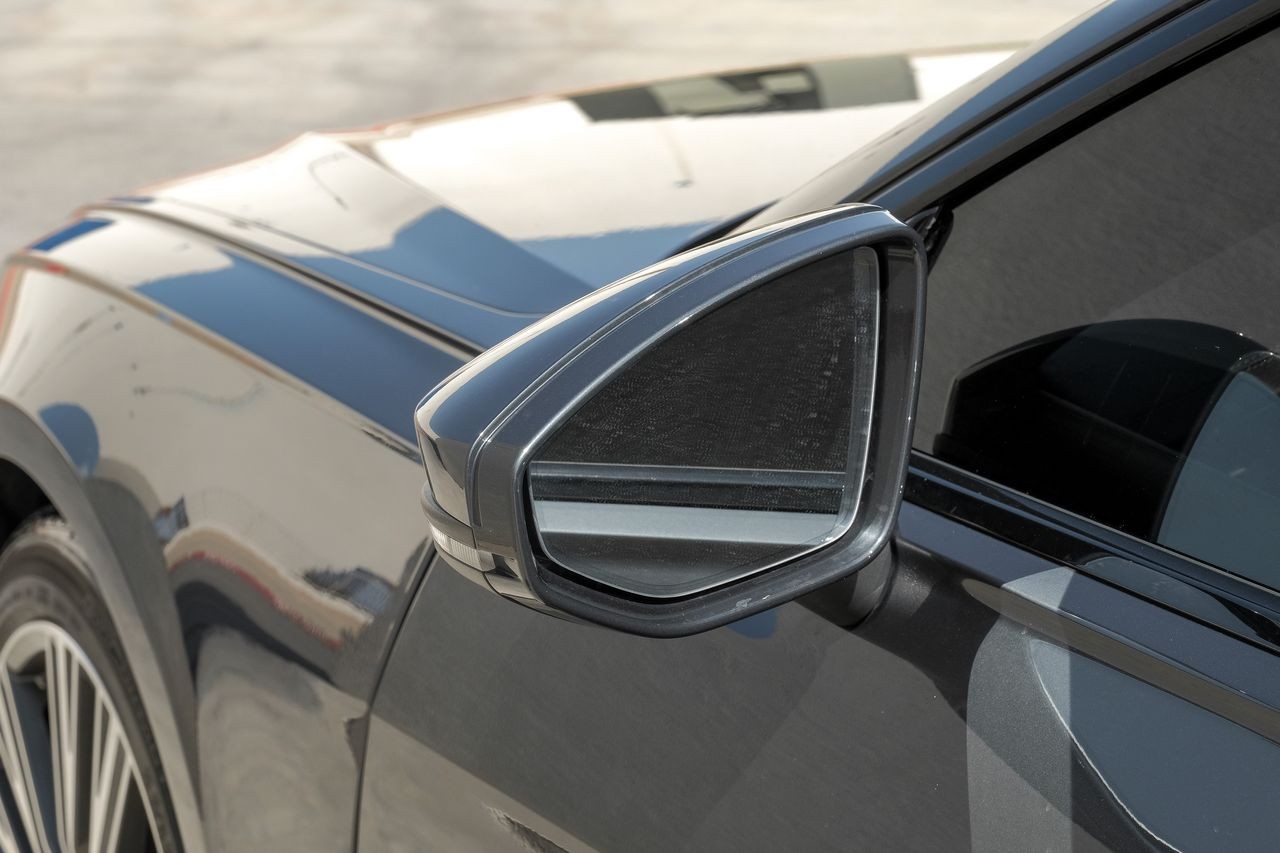 Audi A6 Vehicle Main Gallery Image 34