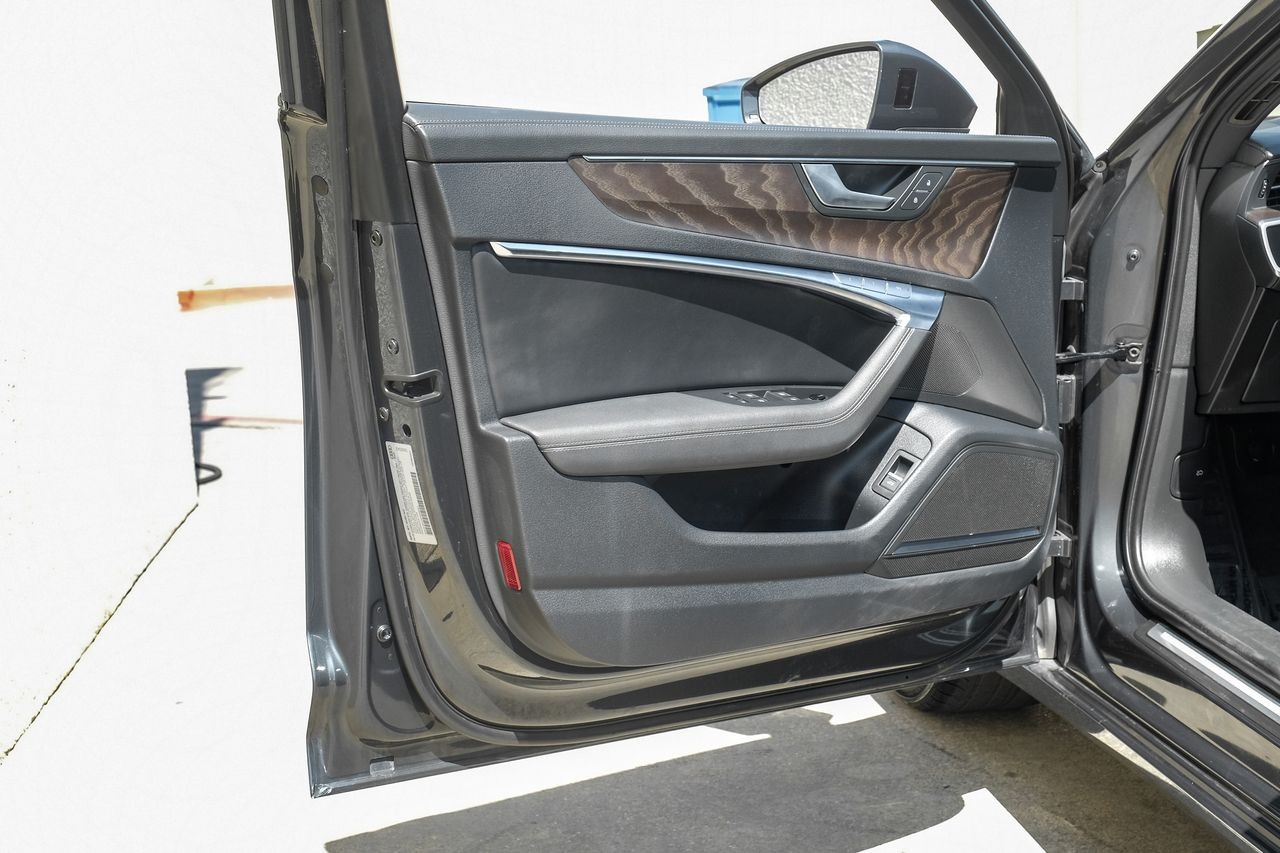 Audi A6 Vehicle Main Gallery Image 35