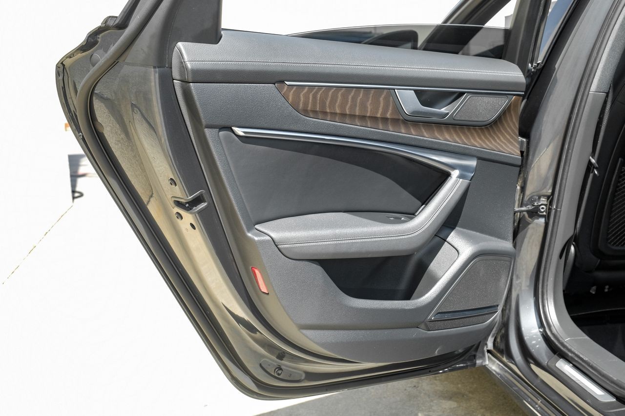 Audi A6 Vehicle Main Gallery Image 37