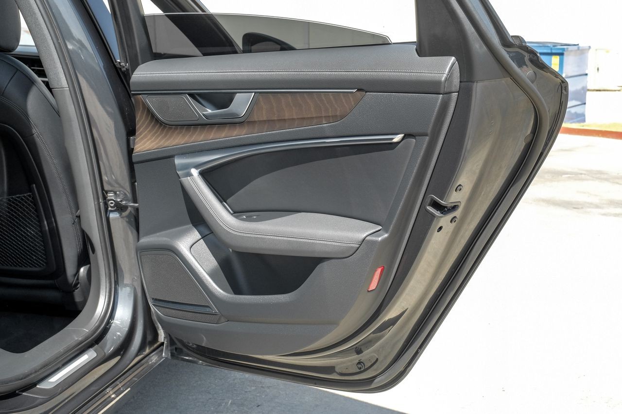 Audi A6 Vehicle Main Gallery Image 38