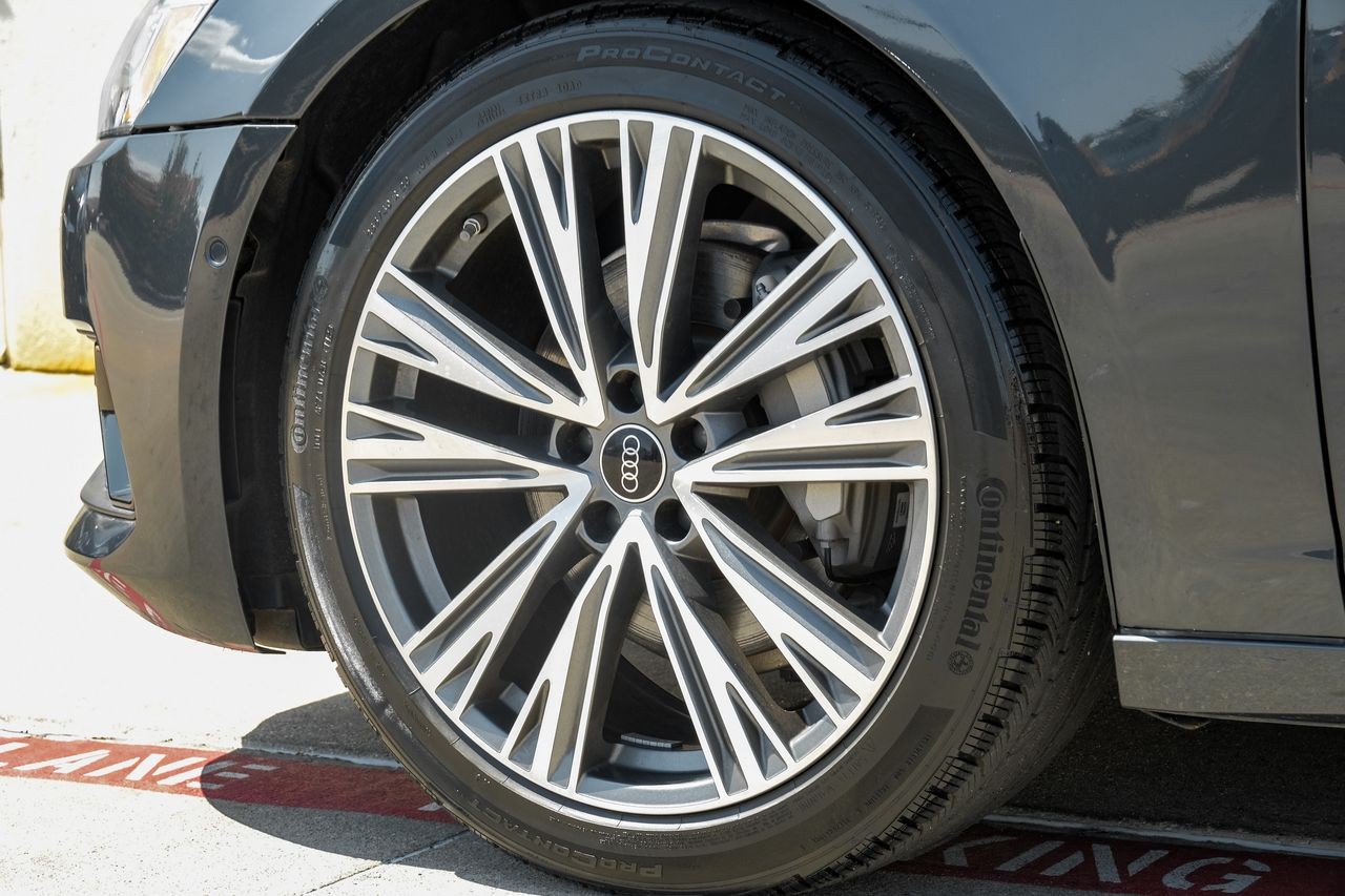 Audi A6 Vehicle Main Gallery Image 46