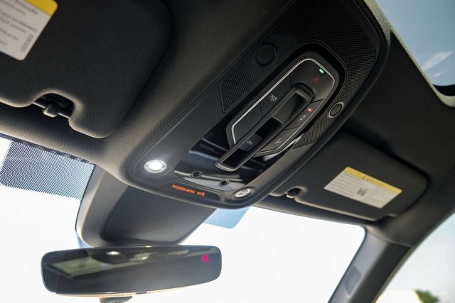 Audi A6 Vehicle Main Gallery Image 23