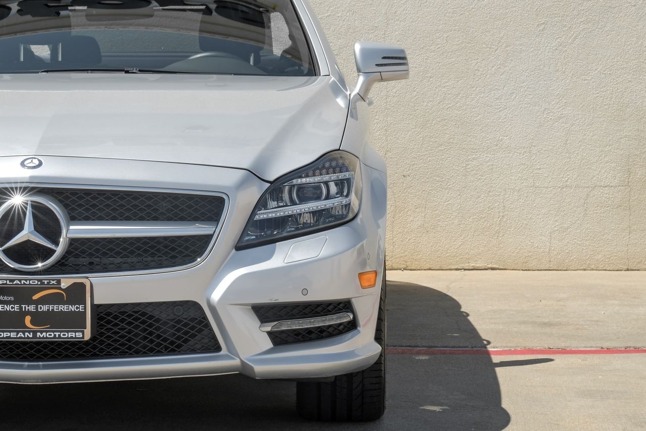 Mercedes-Benz CLS 500 Vehicle Main Gallery Image 49