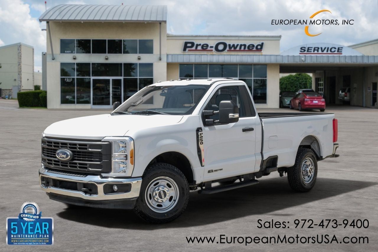 Ford F-250 Vehicle Main Gallery Image 01