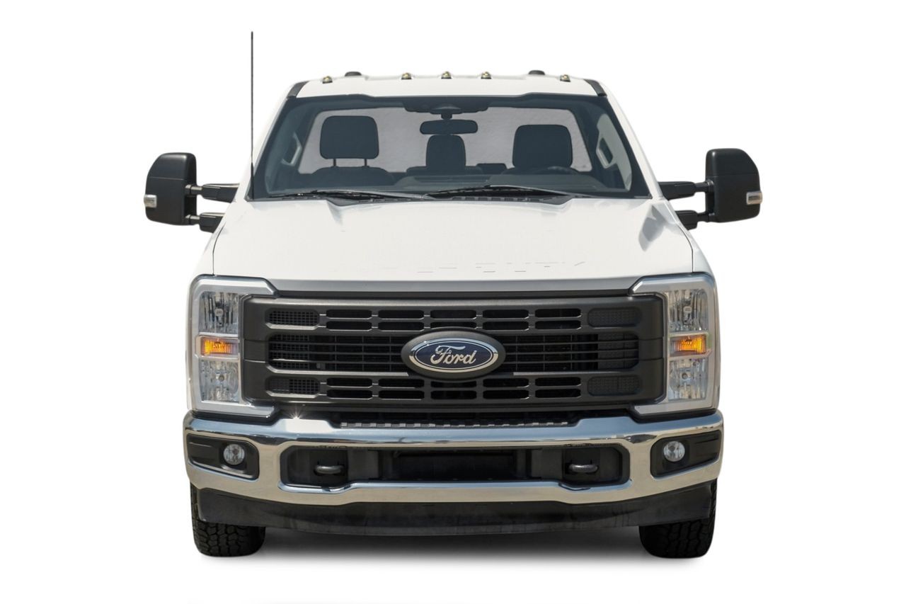 Ford F-250 Vehicle Main Gallery Image 05