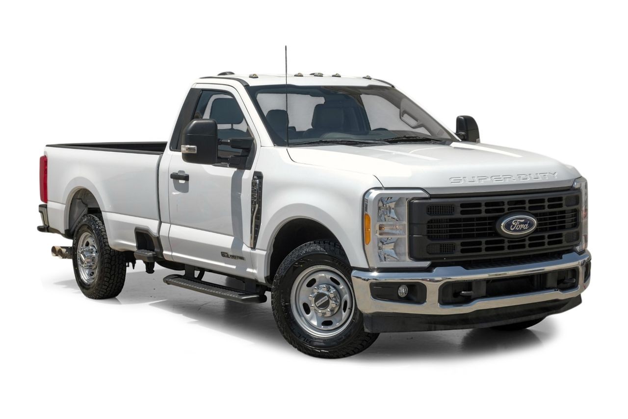 Ford F-250 Vehicle Main Gallery Image 06