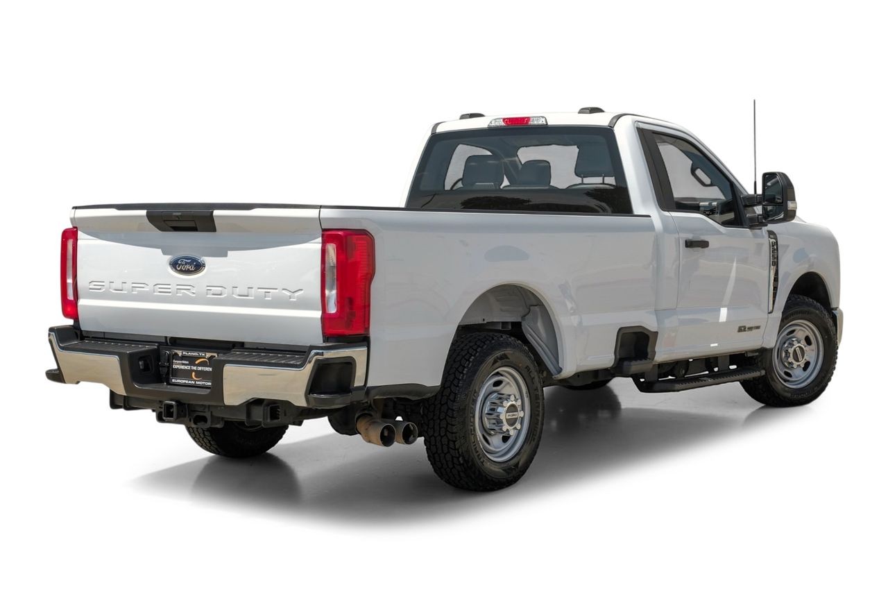 Ford F-250 Vehicle Main Gallery Image 08
