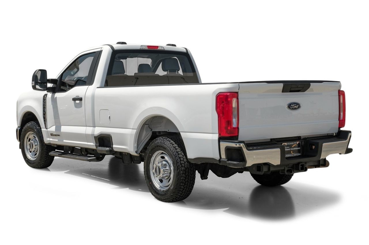 Ford F-250 Vehicle Main Gallery Image 10