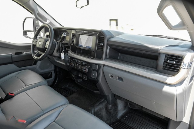 Ford F-250 Vehicle Main Gallery Image 12