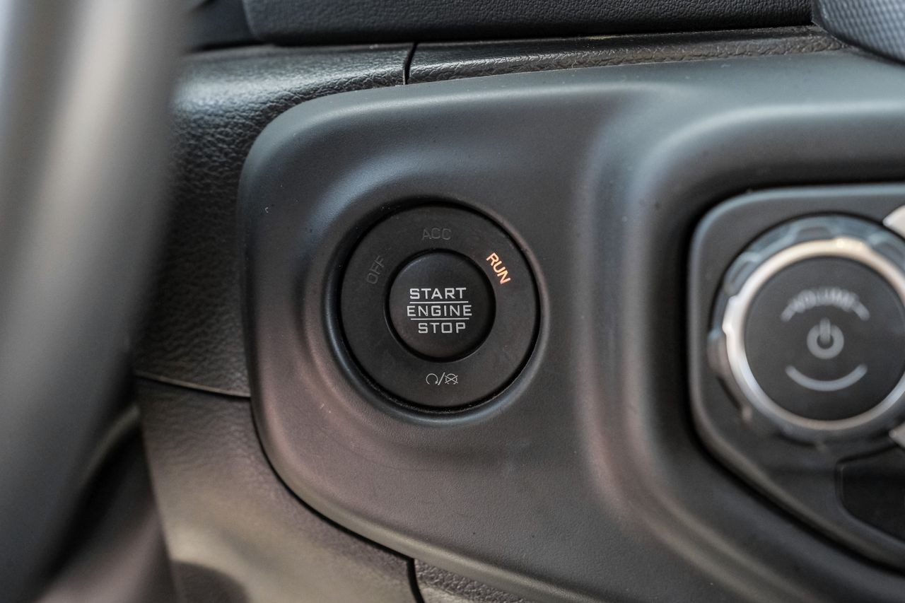 Jeep Wrangler Vehicle Main Gallery Image 22