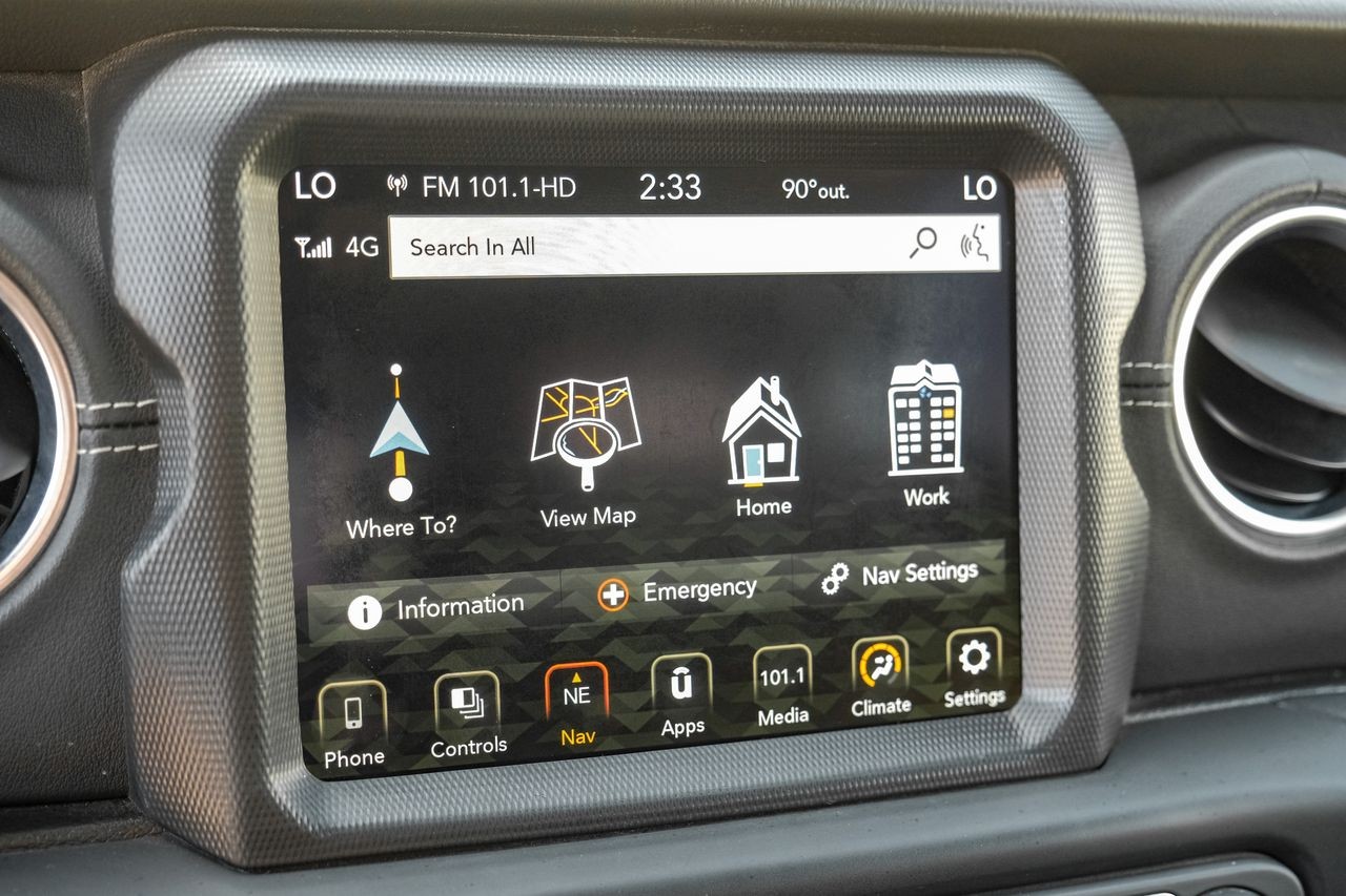 Jeep Wrangler Vehicle Main Gallery Image 23
