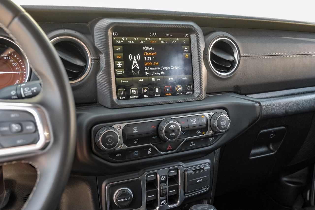 Jeep Wrangler Vehicle Main Gallery Image 26