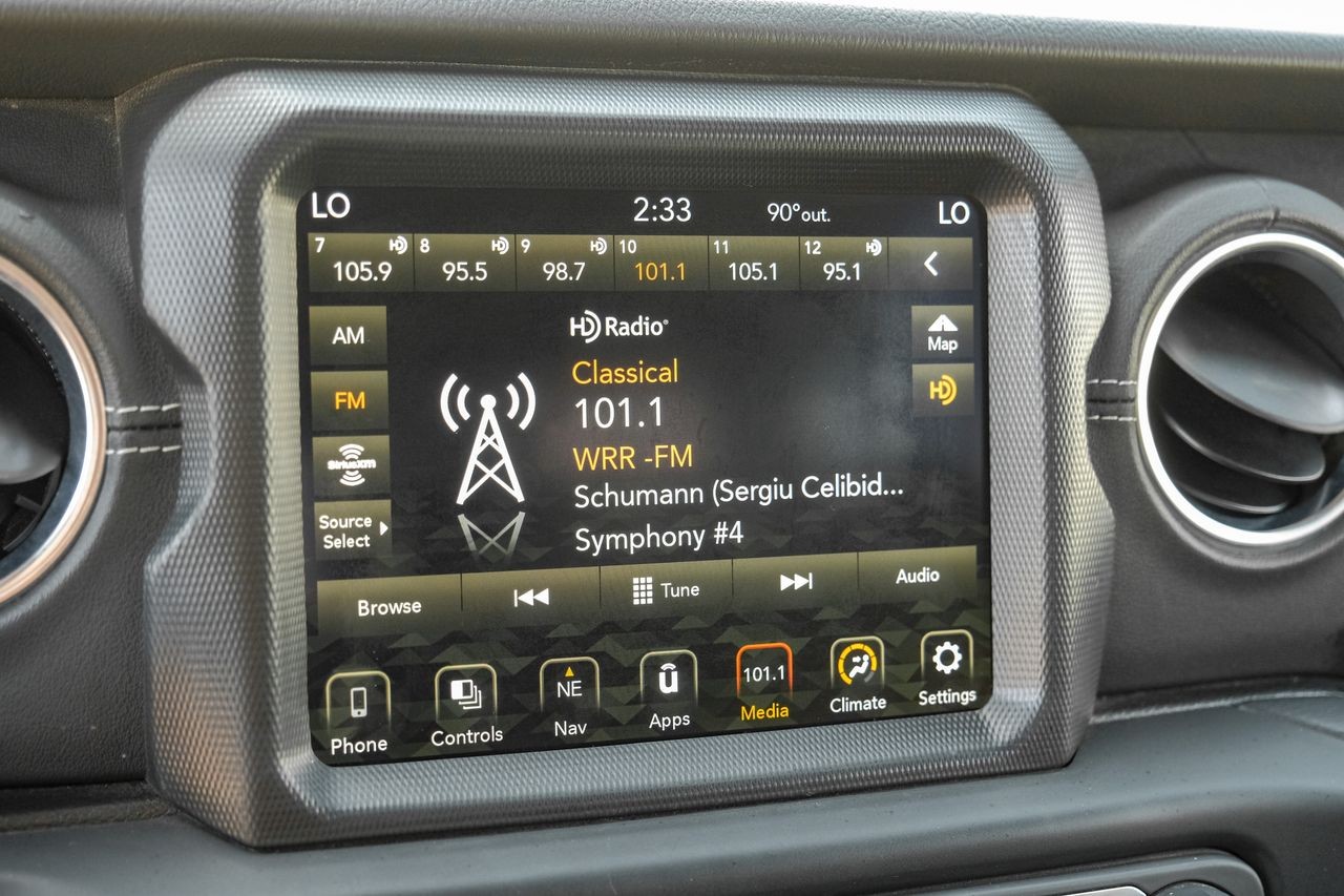 Jeep Wrangler Vehicle Main Gallery Image 33