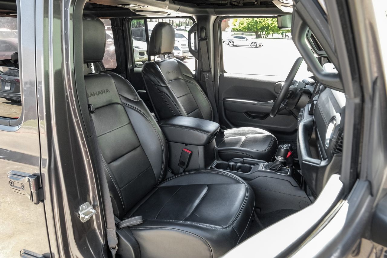 Jeep Wrangler Vehicle Main Gallery Image 39