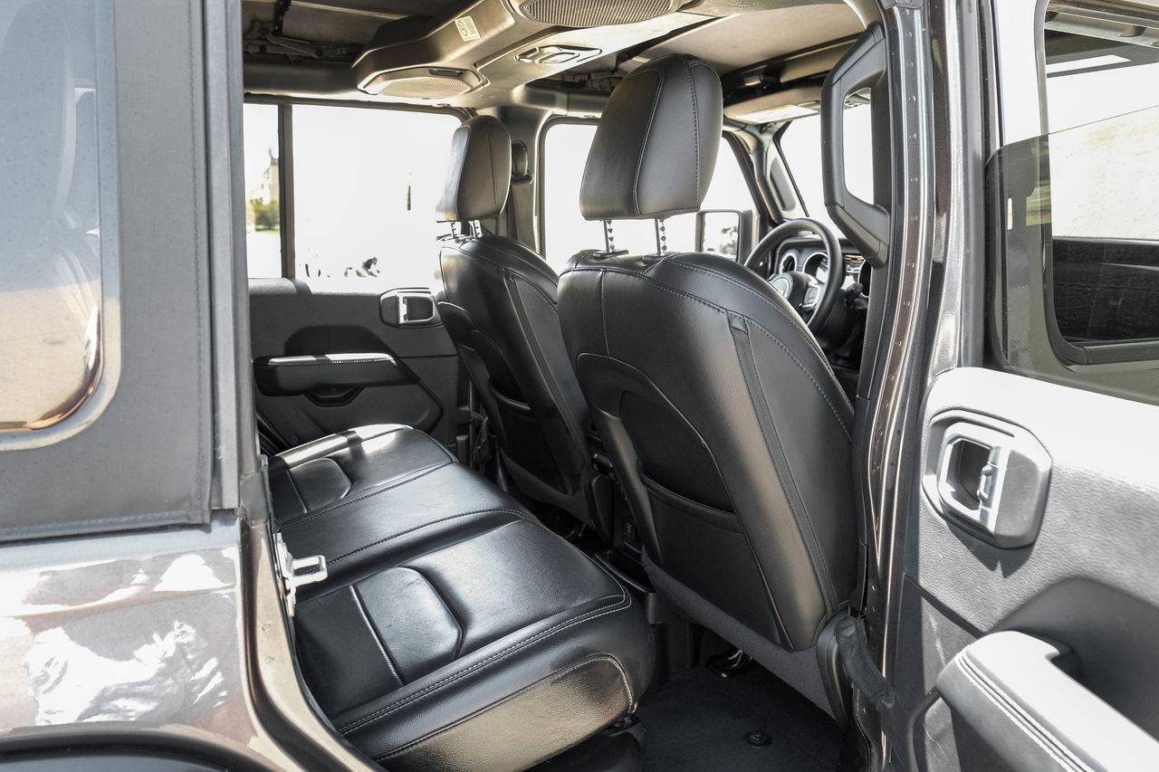 Jeep Wrangler Vehicle Main Gallery Image 41