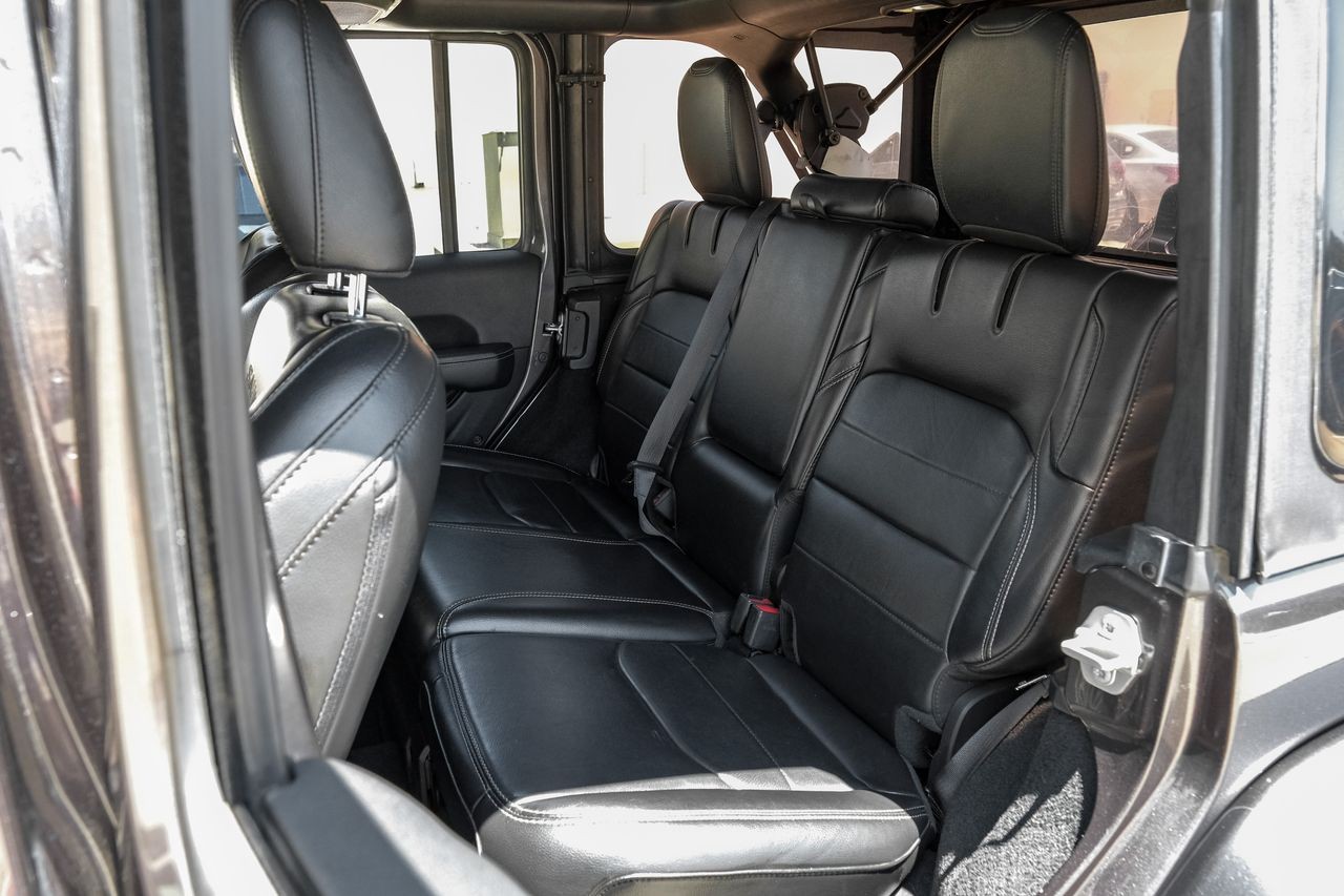Jeep Wrangler Vehicle Main Gallery Image 44