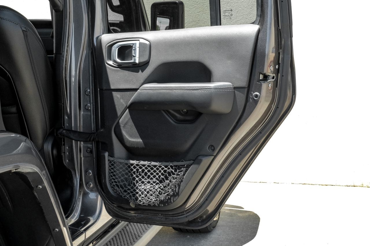 Jeep Wrangler Vehicle Main Gallery Image 50