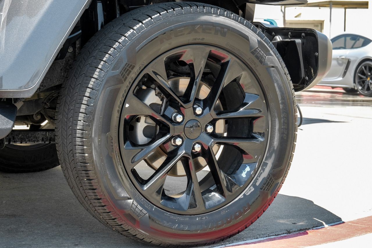 Jeep Wrangler Vehicle Main Gallery Image 56