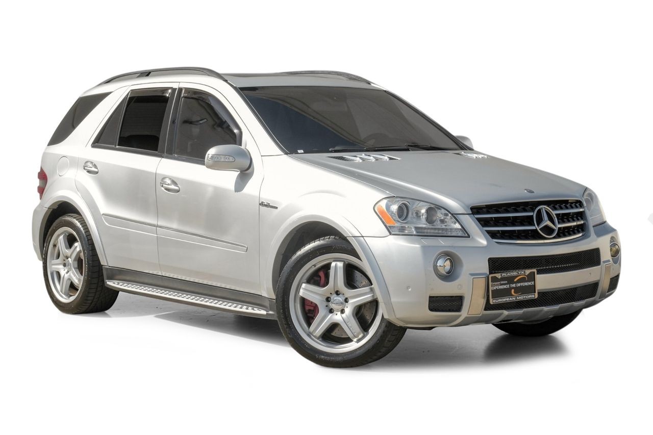 Mercedes-Benz ML 63 AMG Vehicle Main Gallery Image 07