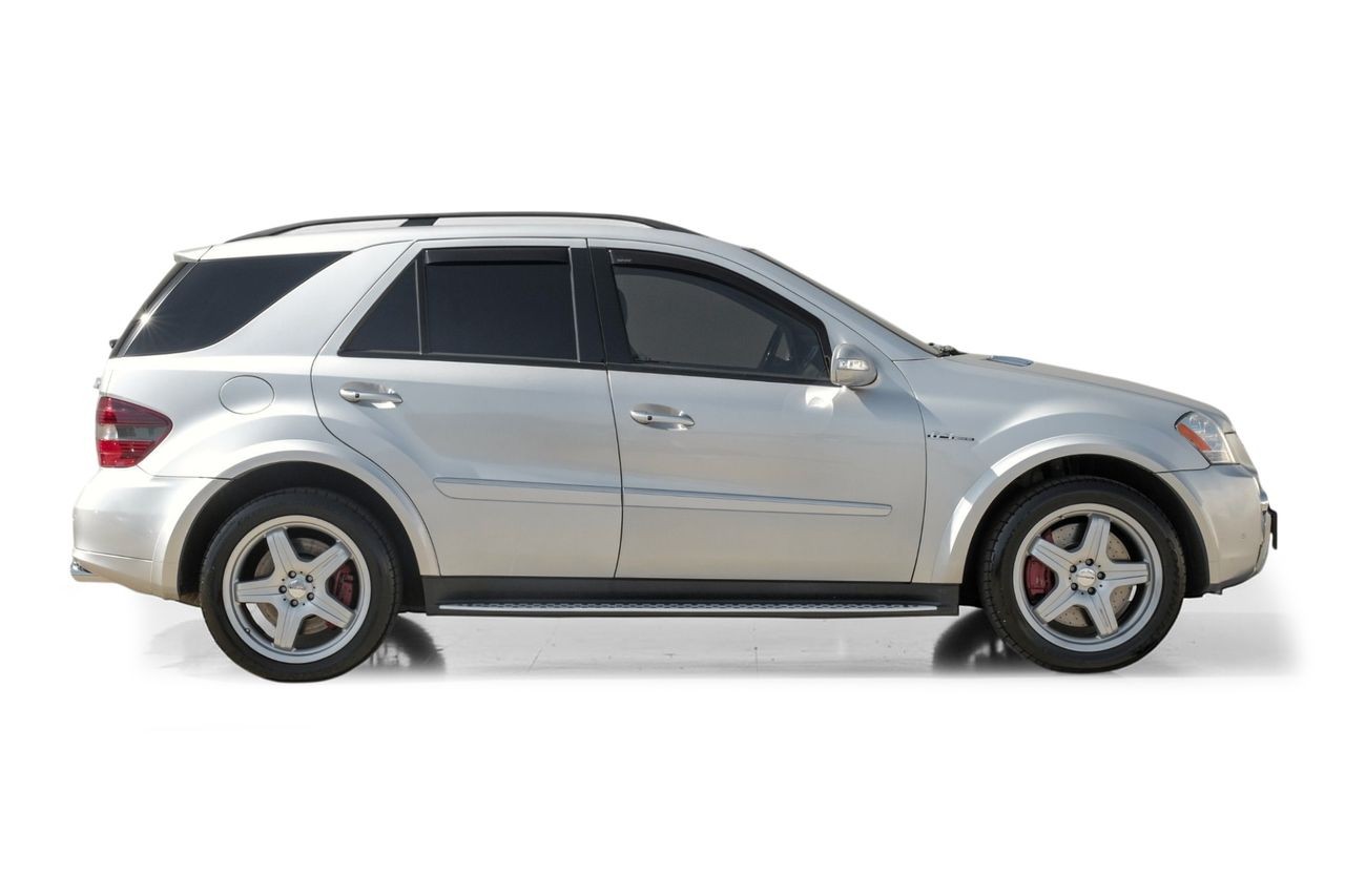Mercedes-Benz ML 63 AMG Vehicle Main Gallery Image 09