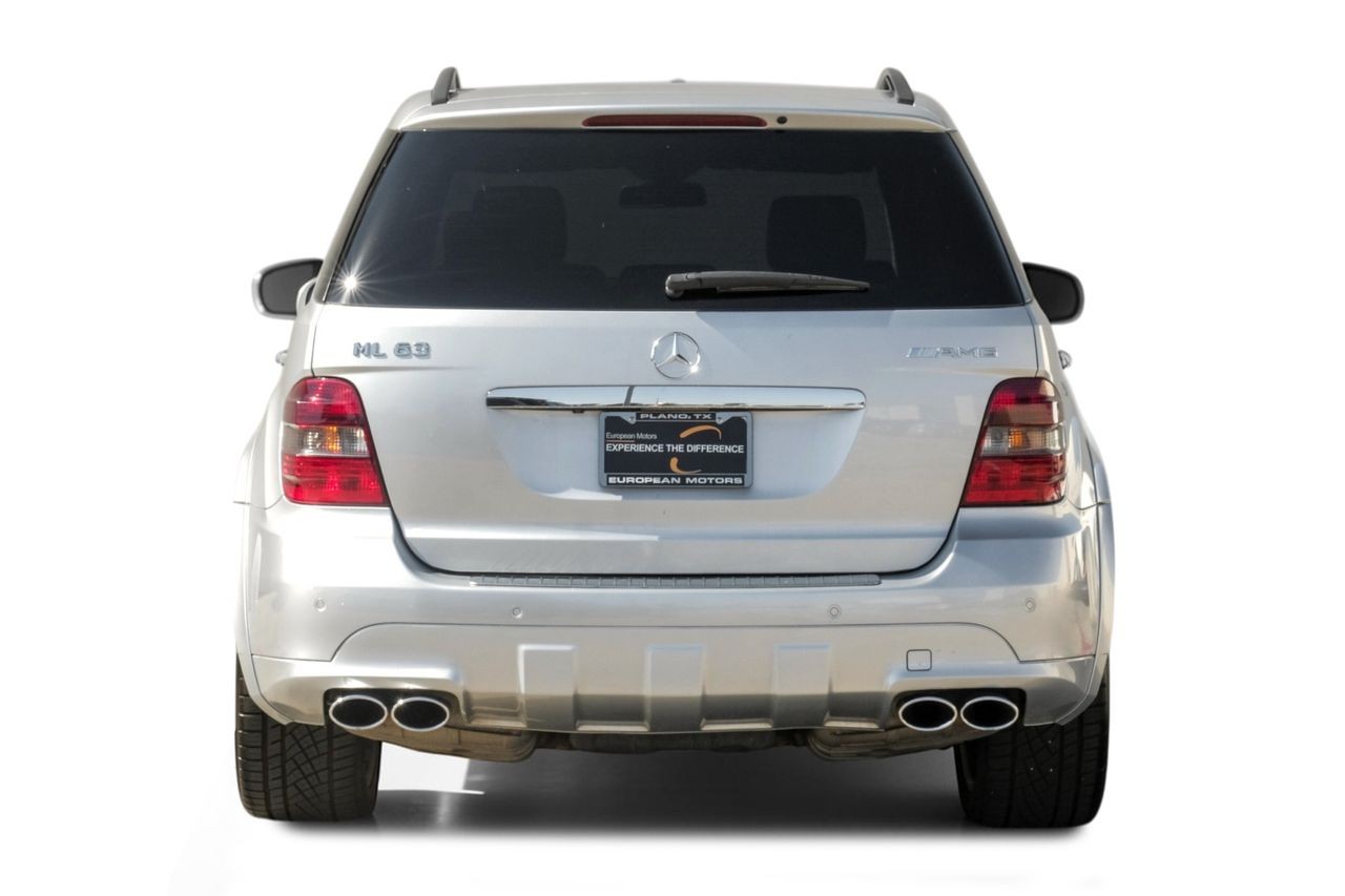 Mercedes-Benz ML 63 AMG Vehicle Main Gallery Image 10
