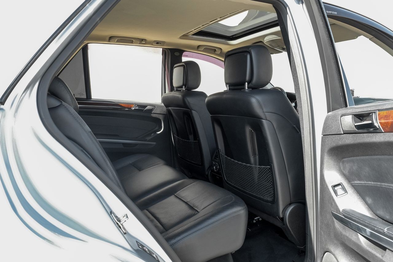 Mercedes-Benz ML 63 AMG Vehicle Main Gallery Image 32