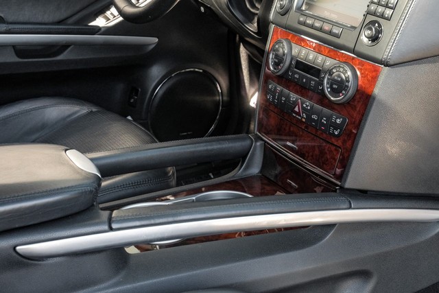 Mercedes-Benz ML 63 AMG Vehicle Main Gallery Image 20