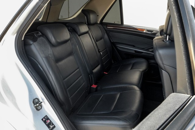 Mercedes-Benz ML 63 AMG Vehicle Main Gallery Image 31