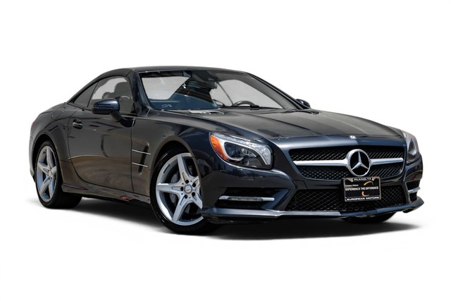 Mercedes-Benz SL 400 Vehicle Main Gallery Image 07