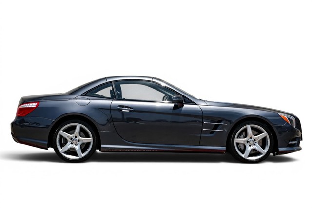 Mercedes-Benz SL 400 Vehicle Main Gallery Image 08