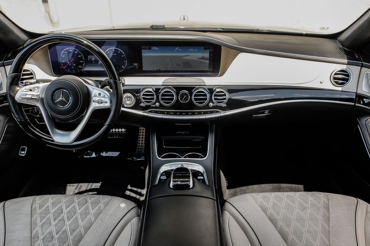 Mercedes-Benz S 560 Vehicle Main Gallery Image 14