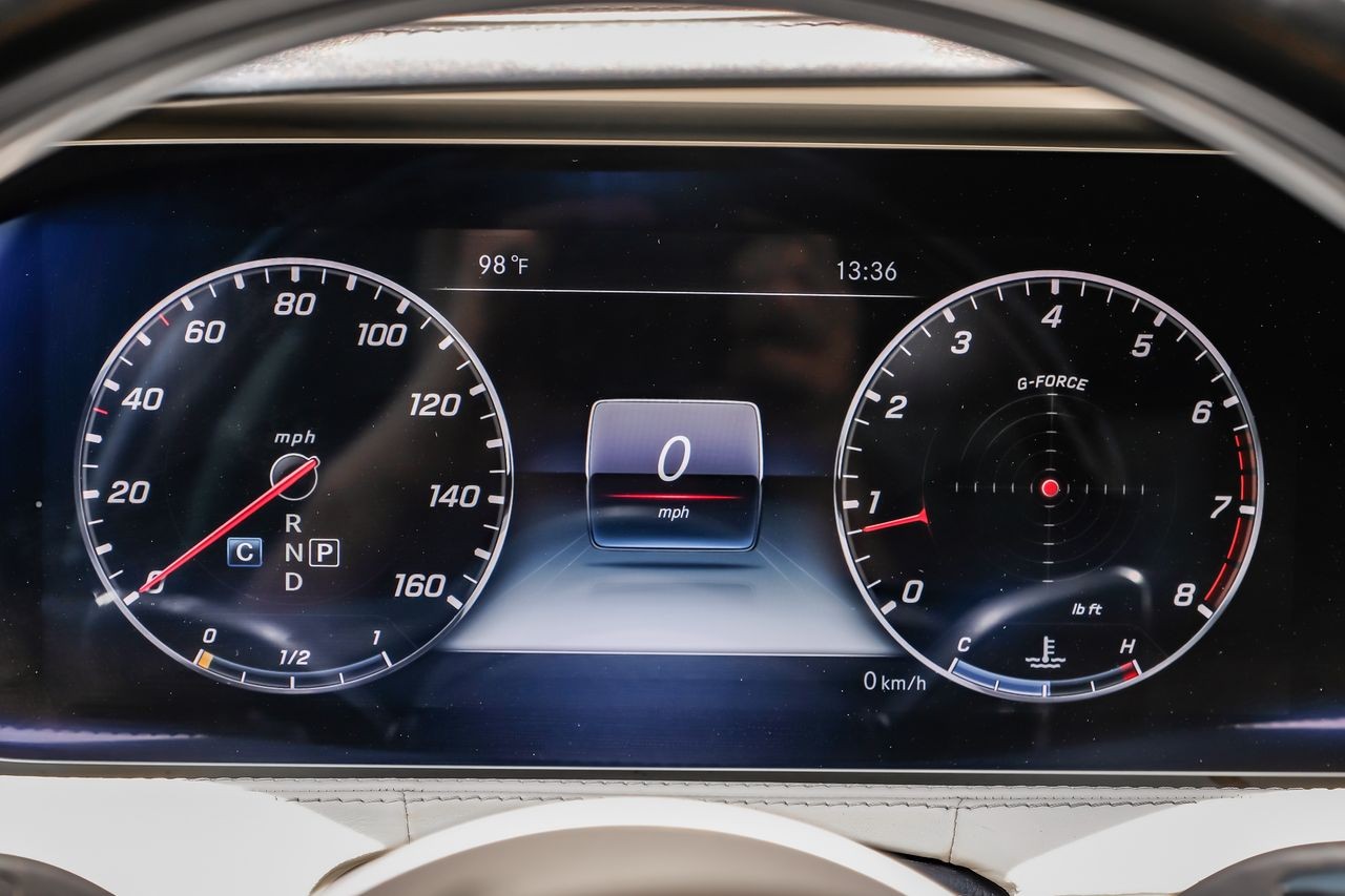 Mercedes-Benz S 560 Vehicle Main Gallery Image 19