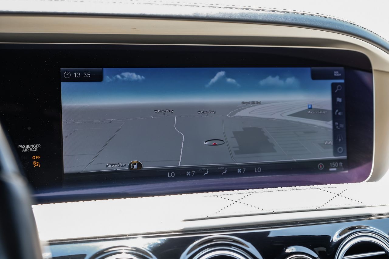 Mercedes-Benz S 560 Vehicle Main Gallery Image 21