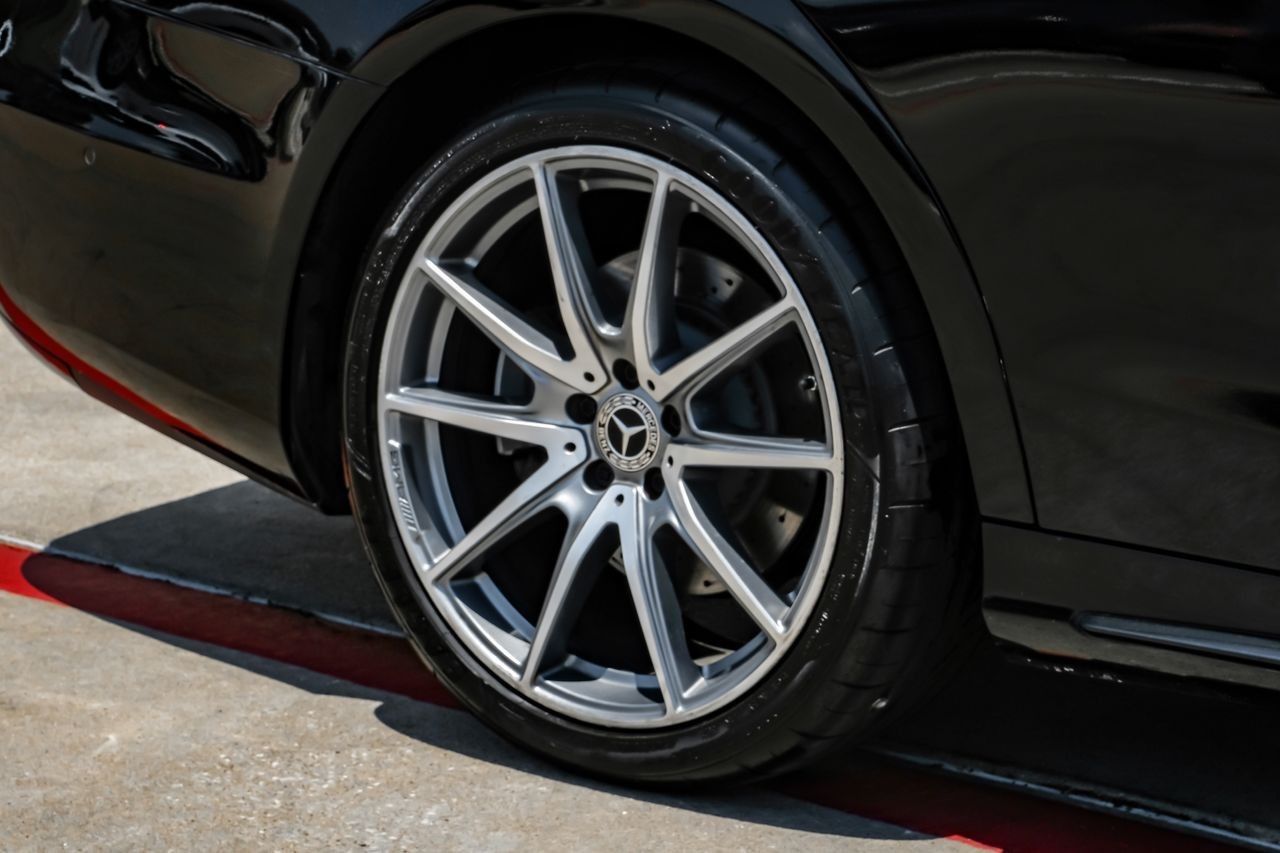 Mercedes-Benz S 560 Vehicle Main Gallery Image 48