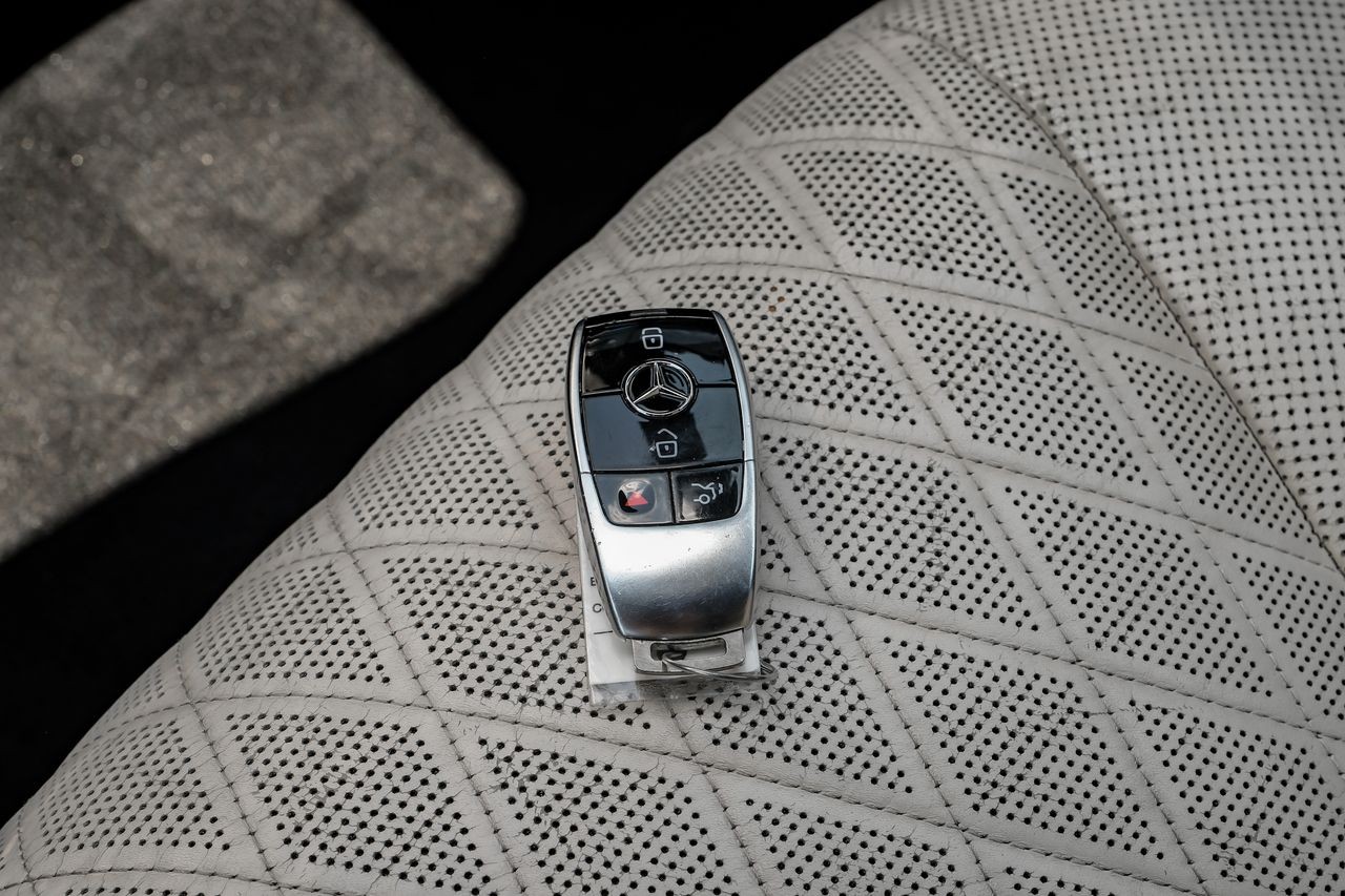 Mercedes-Benz S 560 Vehicle Main Gallery Image 55