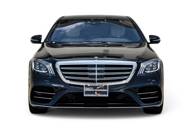 Mercedes-Benz S 560 Vehicle Main Gallery Image 06