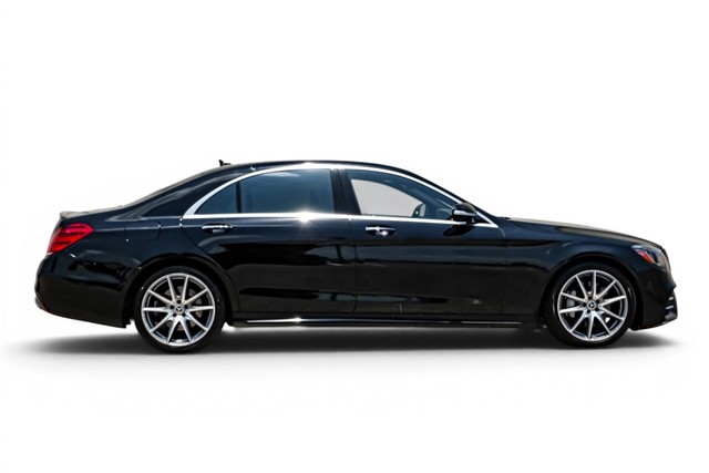 Mercedes-Benz S 560 Vehicle Main Gallery Image 08