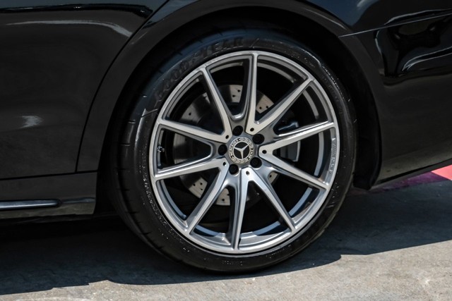 Mercedes-Benz S 560 Vehicle Main Gallery Image 54