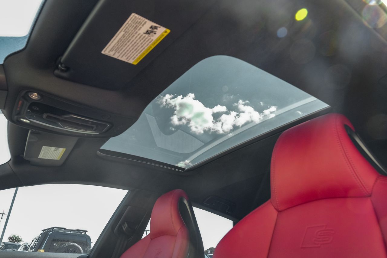 Audi S5 Sportback Vehicle Main Gallery Image 05