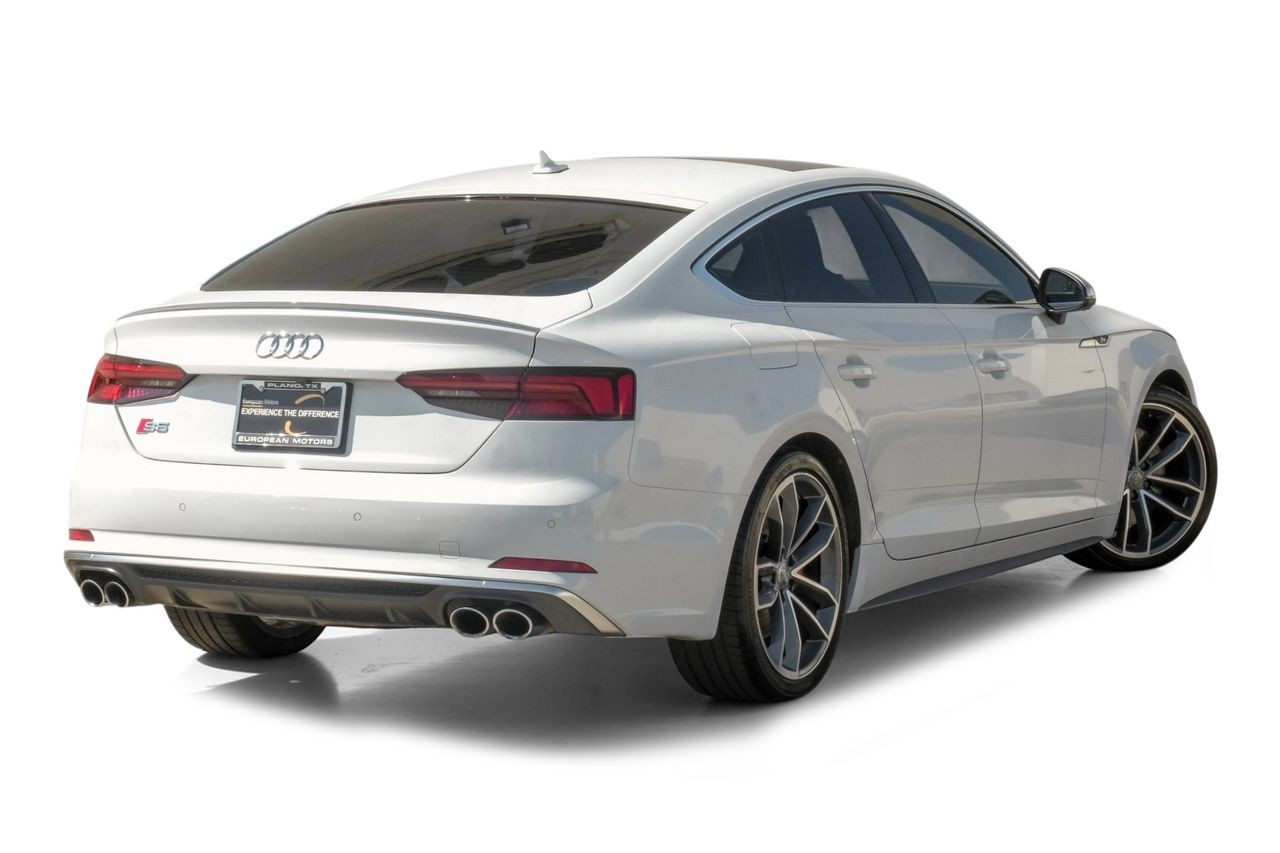 Audi S5 Sportback Vehicle Main Gallery Image 09