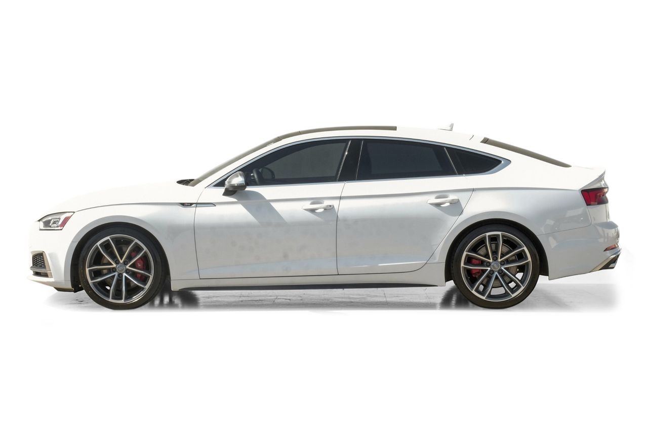 Audi S5 Sportback Vehicle Main Gallery Image 12