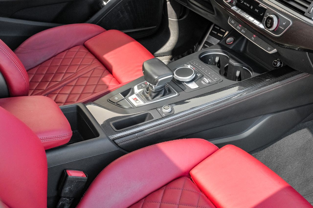 Audi S5 Sportback Vehicle Main Gallery Image 25