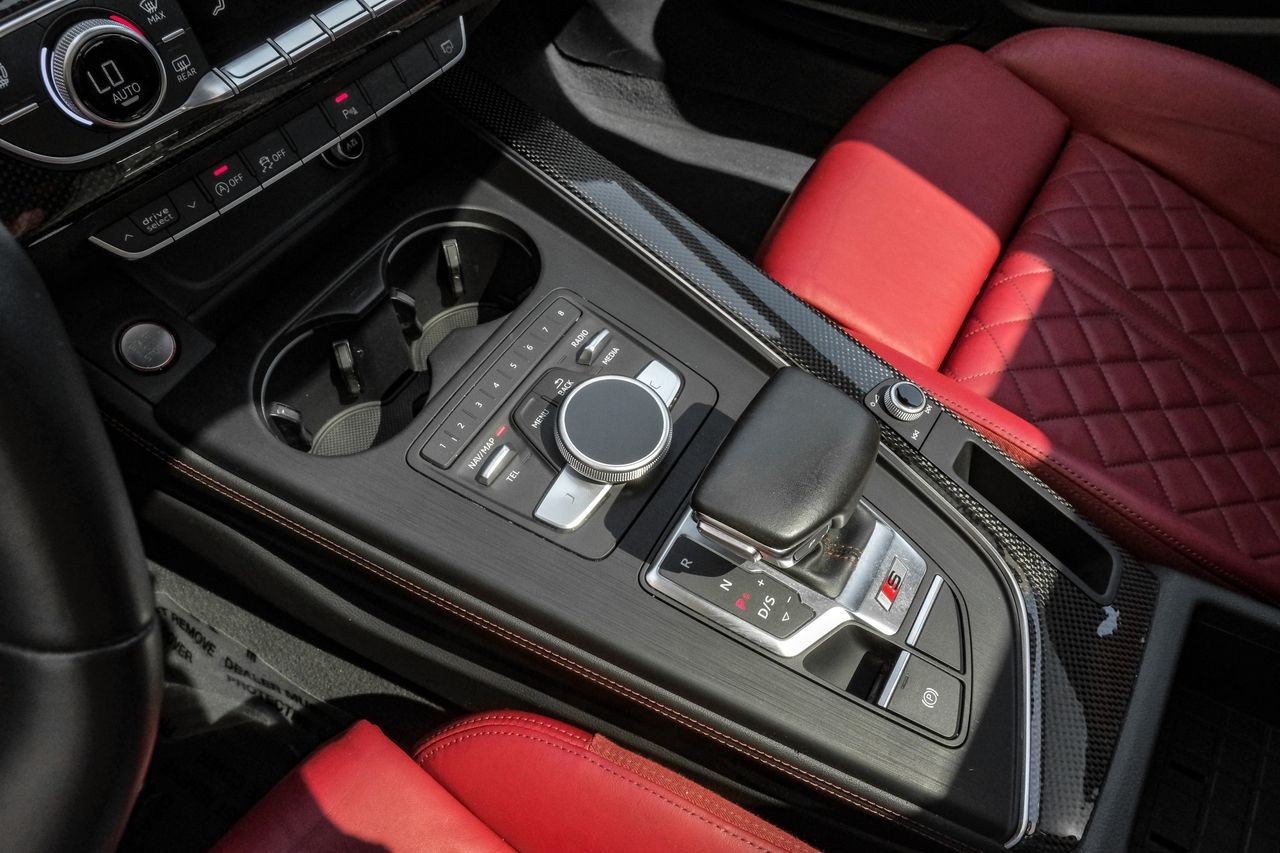 Audi S5 Sportback Vehicle Main Gallery Image 26