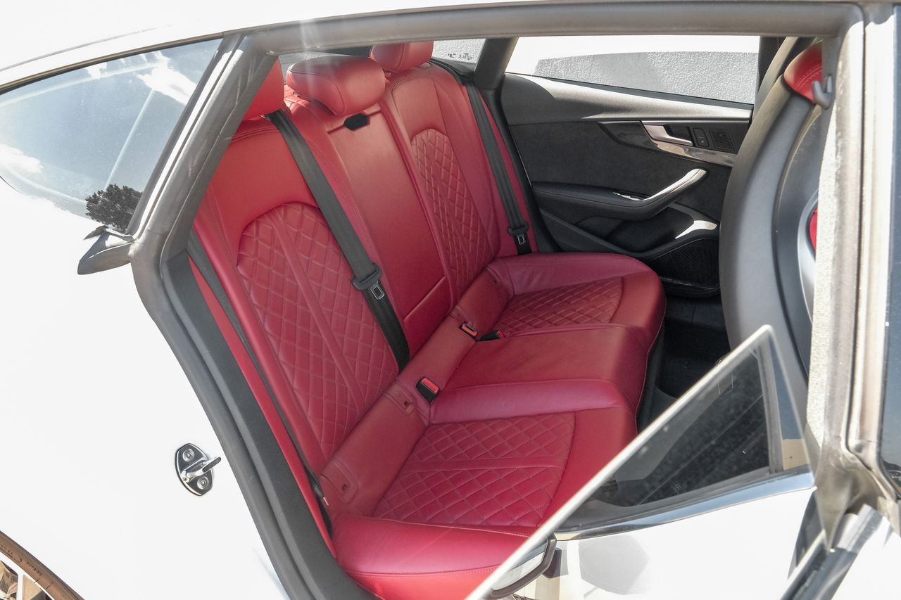 Audi S5 Sportback Vehicle Main Gallery Image 34