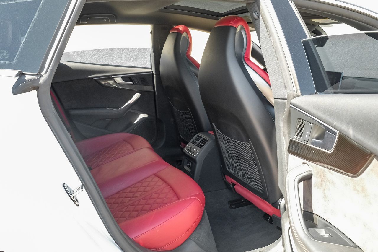 Audi S5 Sportback Vehicle Main Gallery Image 35