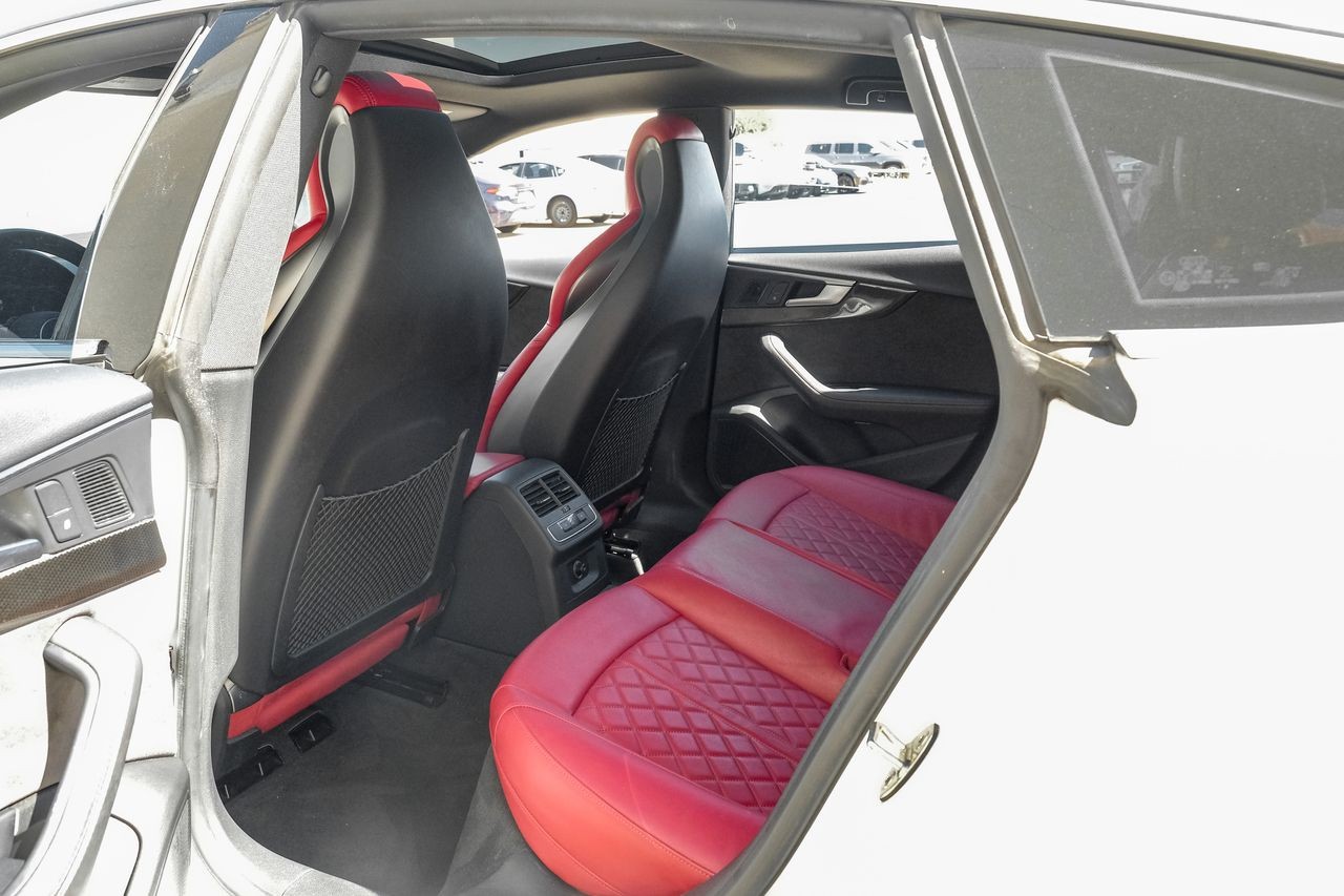 Audi S5 Sportback Vehicle Main Gallery Image 37