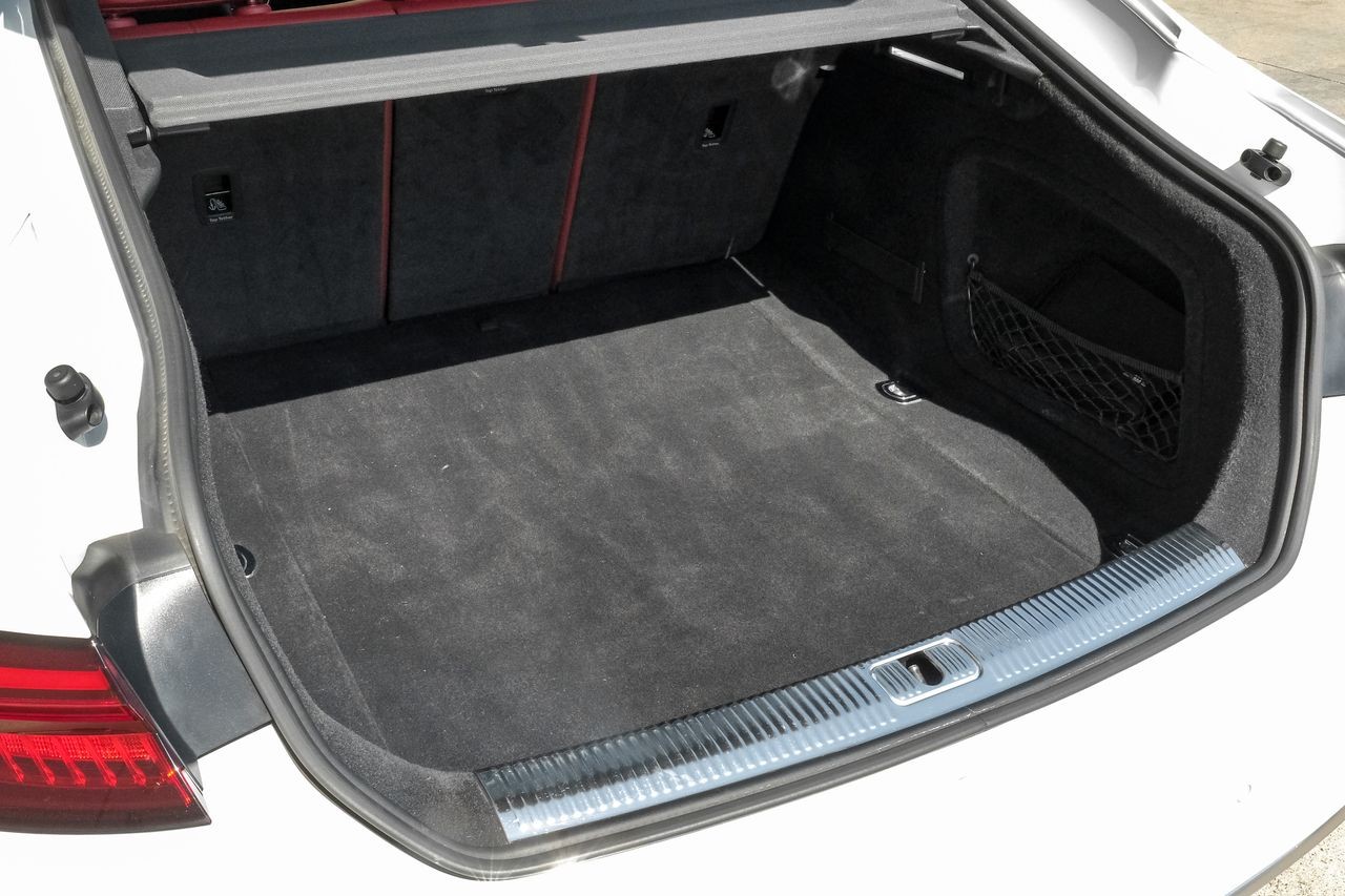 Audi S5 Sportback Vehicle Main Gallery Image 48
