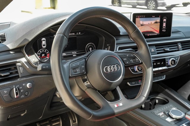 Audi S5 Sportback Vehicle Main Gallery Image 16