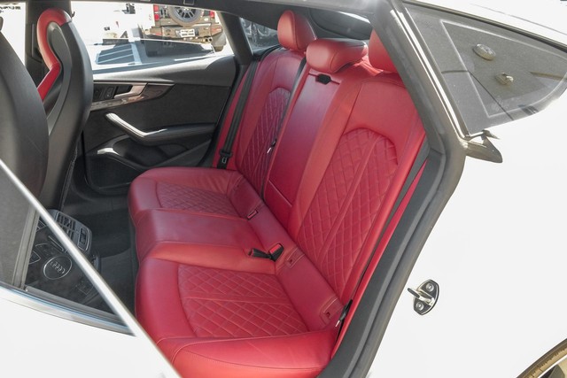 Audi S5 Sportback Vehicle Main Gallery Image 38